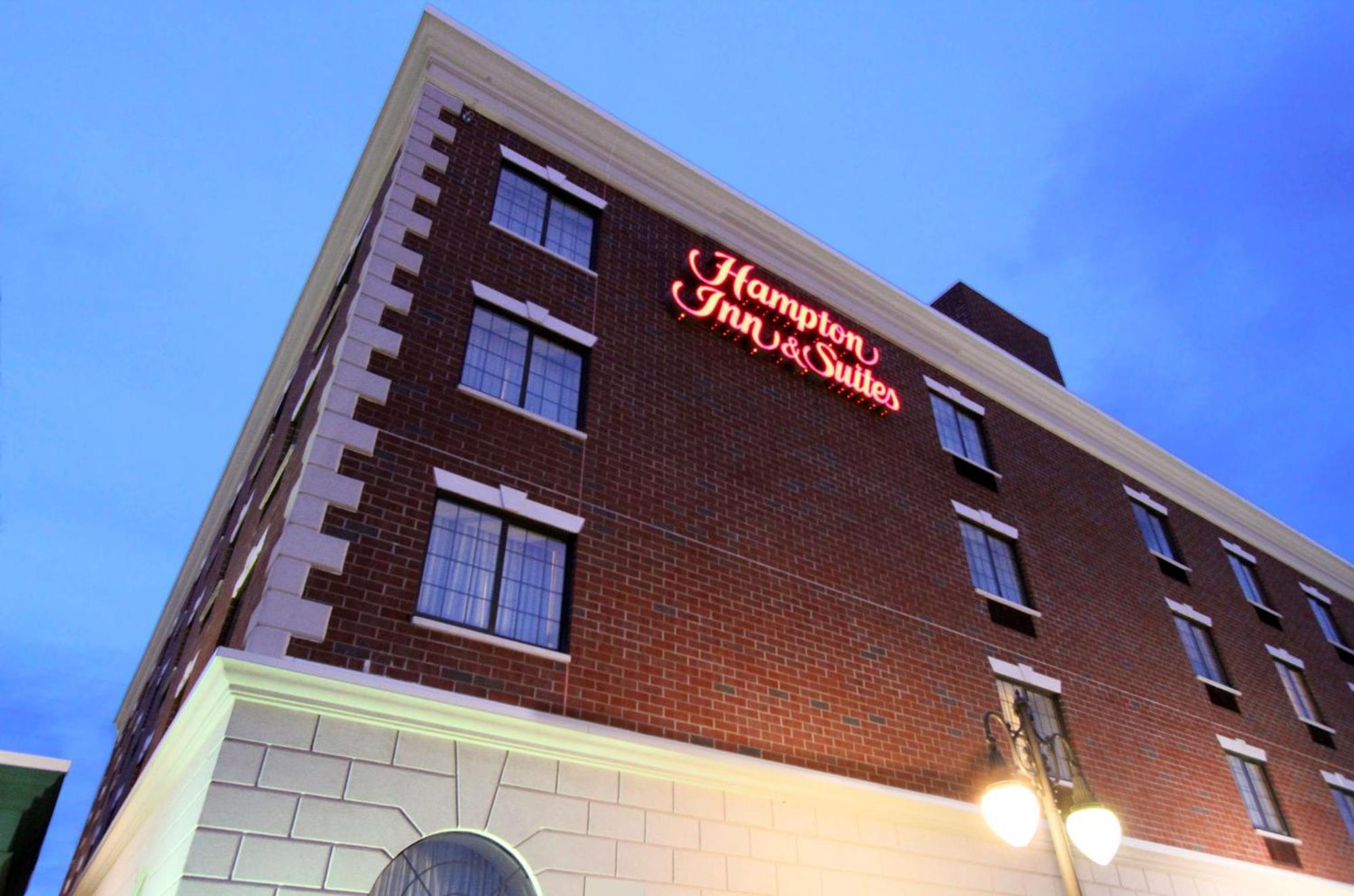 Hampton Inn & Suites By Hilton - Rockville Centre Exterior foto
