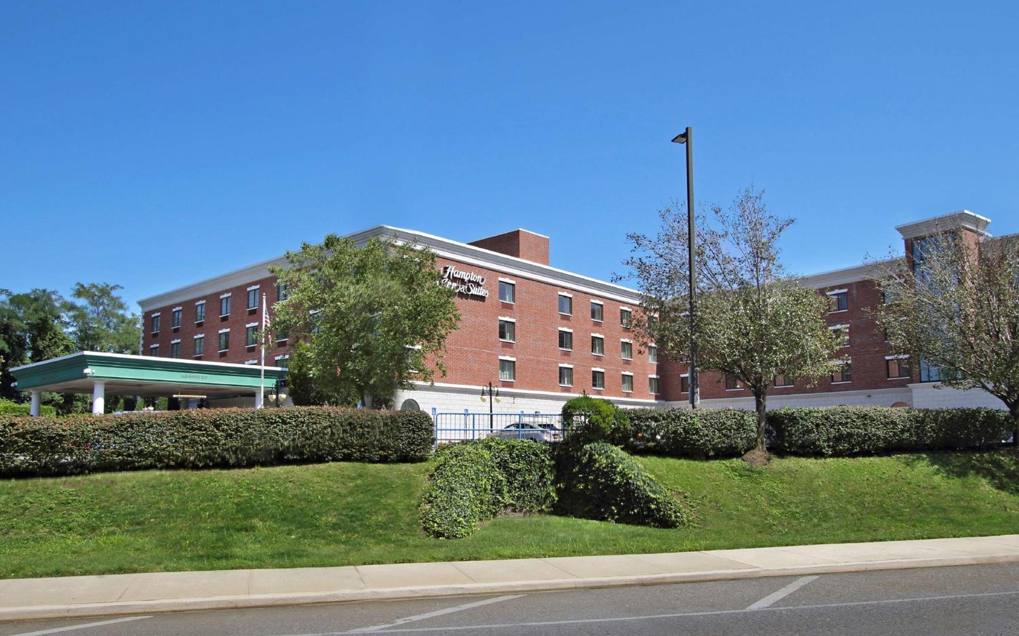 Hampton Inn & Suites By Hilton - Rockville Centre Exterior foto